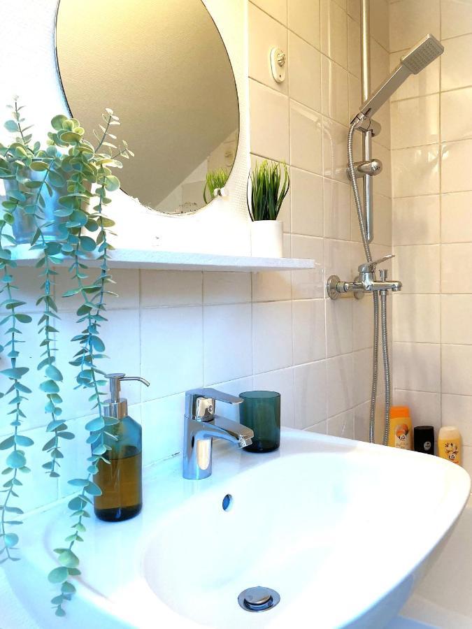 Elegant - Studio Proche Cathedrale Et Au Calme Apartment Le Mans Luaran gambar