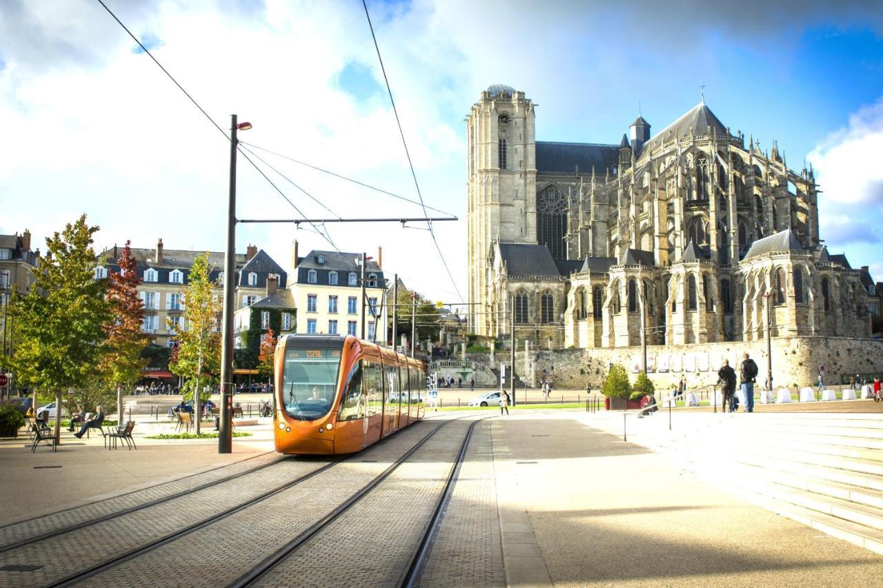 Elegant - Studio Proche Cathedrale Et Au Calme Apartment Le Mans Luaran gambar