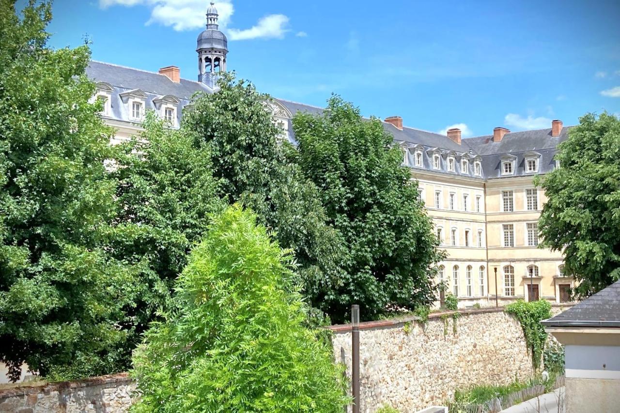 Elegant - Studio Proche Cathedrale Et Au Calme Apartment Le Mans Luaran gambar