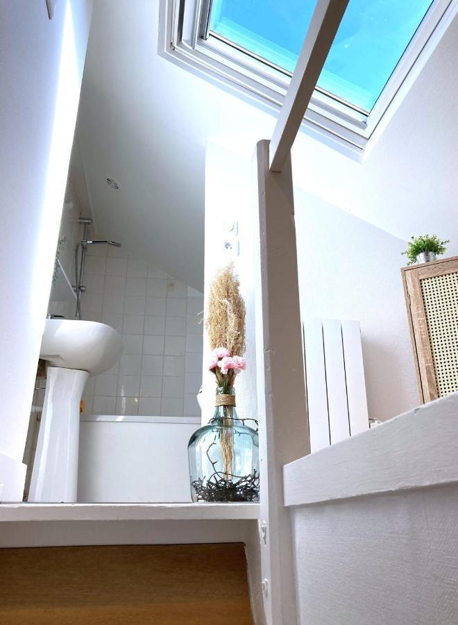 Elegant - Studio Proche Cathedrale Et Au Calme Apartment Le Mans Luaran gambar
